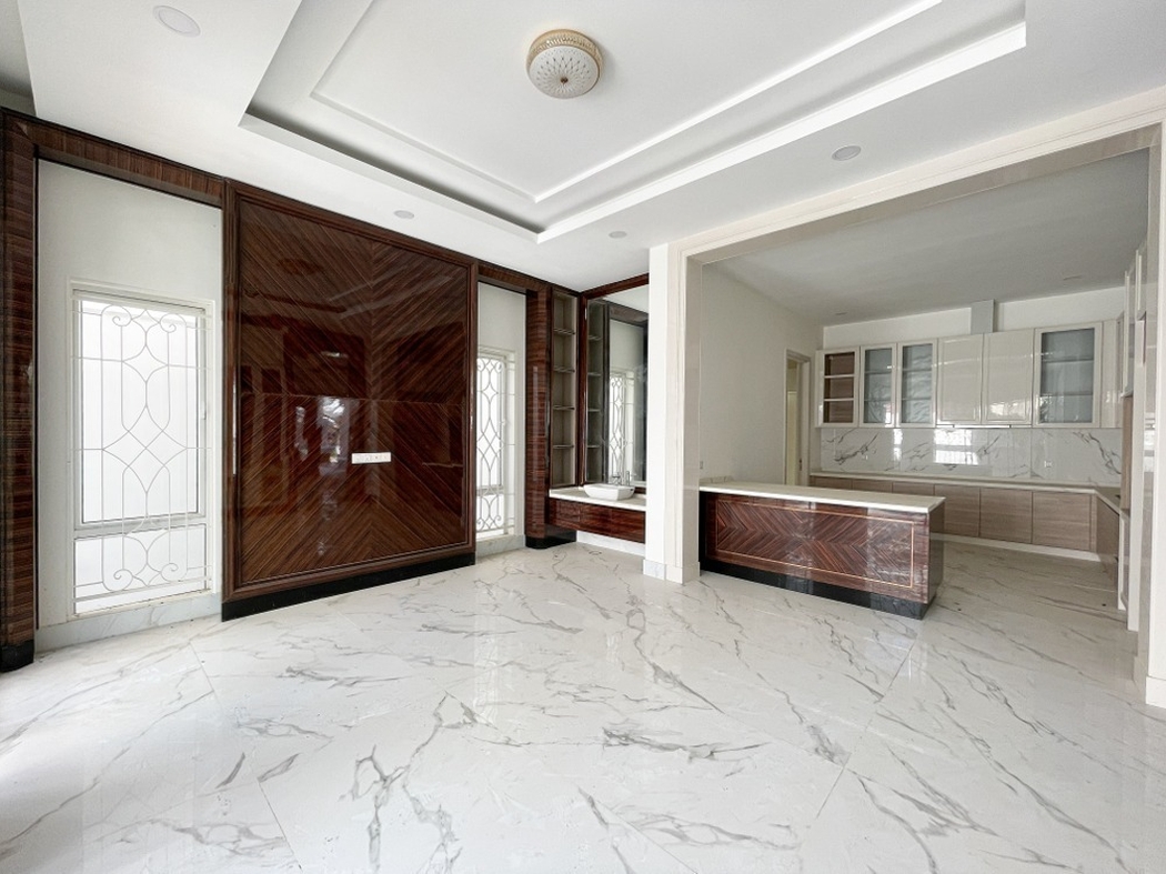 residential Villa for sale v Chak Angrae Kraom ID 243923 6