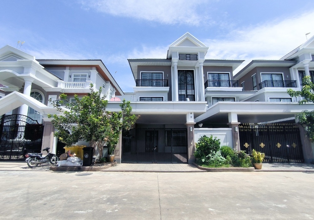 residential Twin Villa for sale v Veal Sbov ID 243793