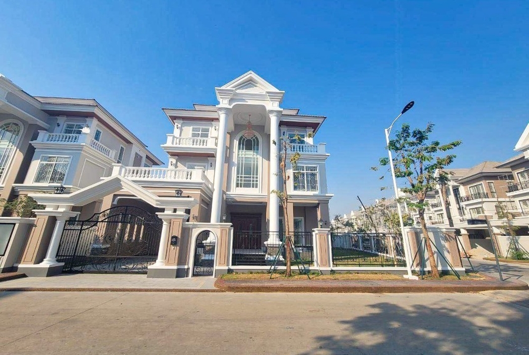 residential Villa for sale v Chak Angrae Kraom ID 244937