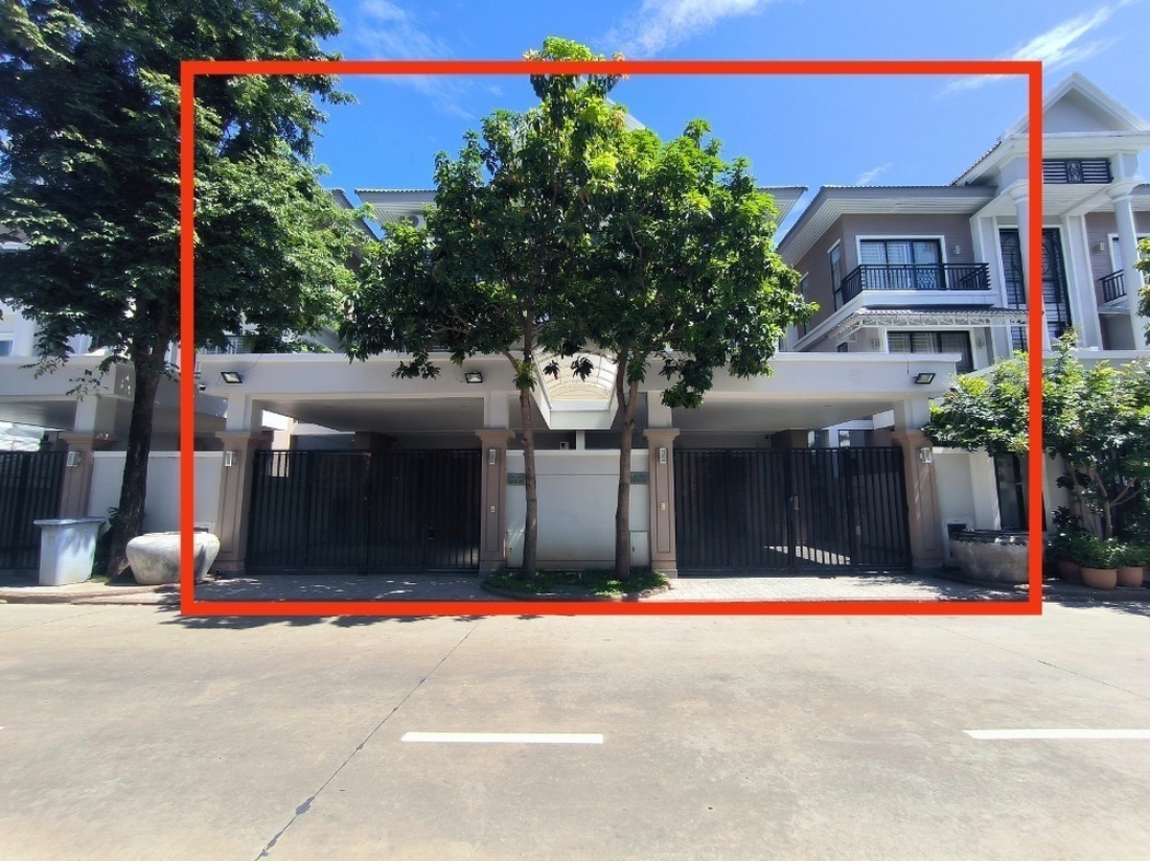 residential Twin Villa for sale & rent v Chak Angrae Kraom ID 245578