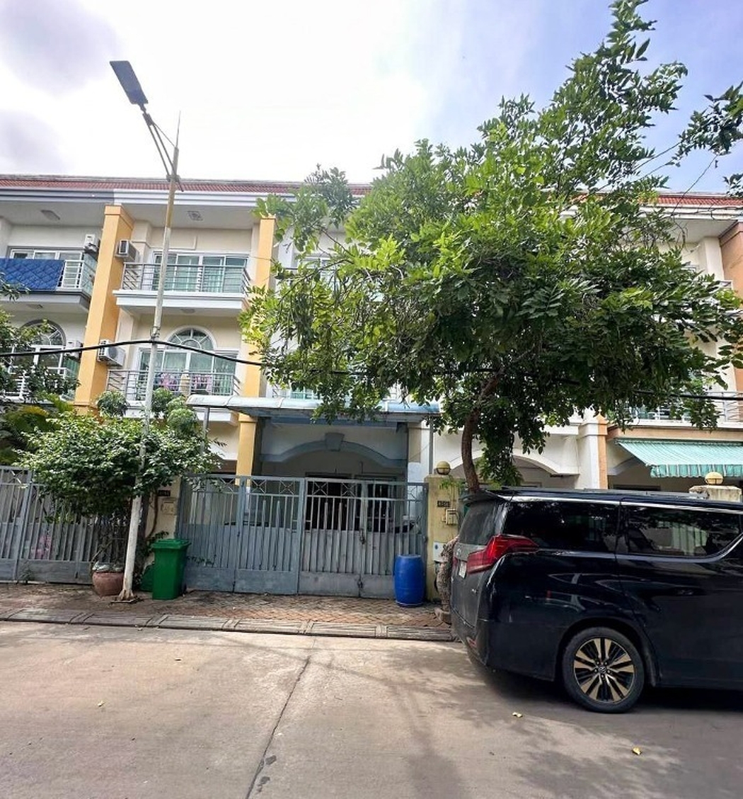 residential Shophouse for sale & rent v Tonle Bassac ID 246440 1
