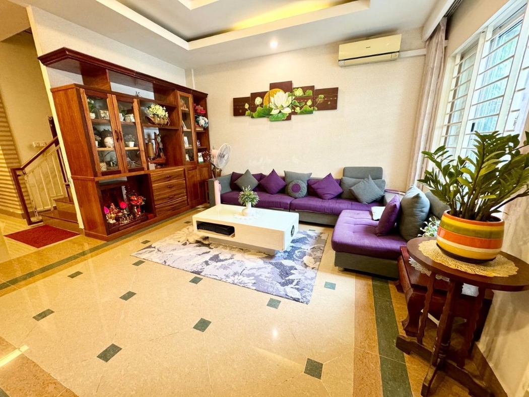 residential Villa for sale v Chbar Ampov I ID 247529 8