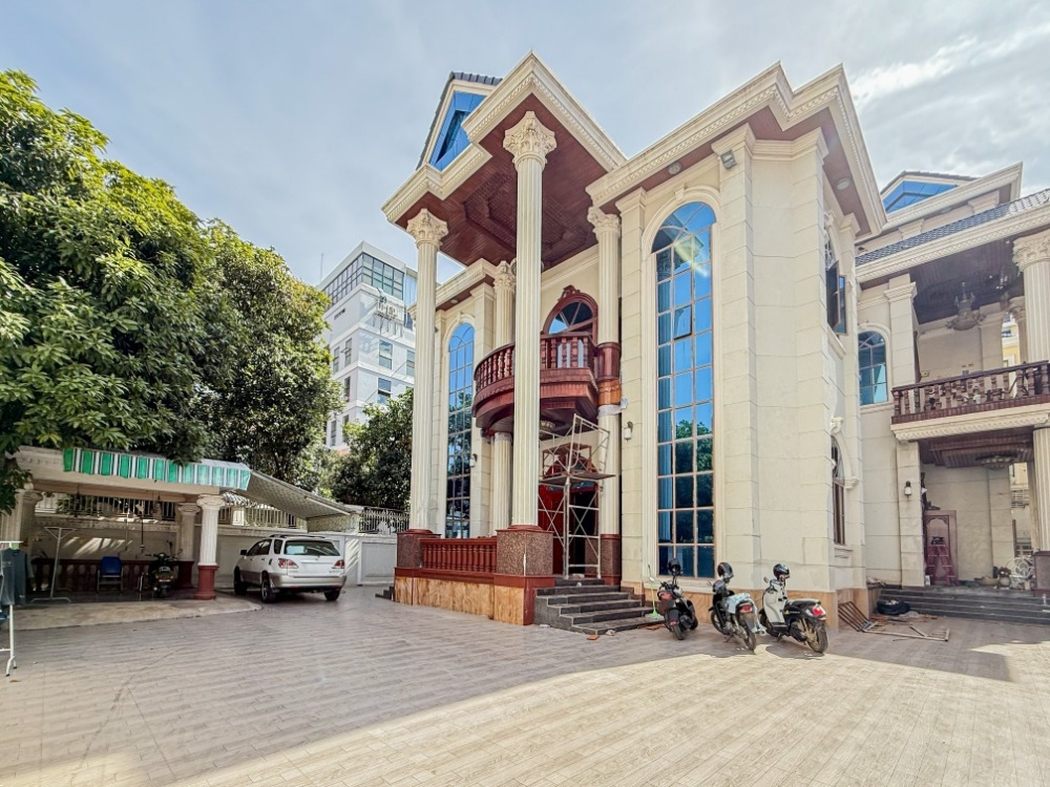 residential Villa for sale & rent v Boeung Kak 2 ID 247423 3