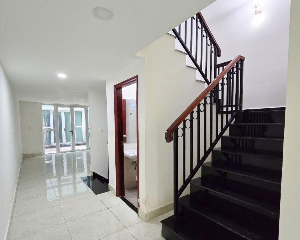 residential Shophouse for rent v Tonle Bassac ID 251916 3