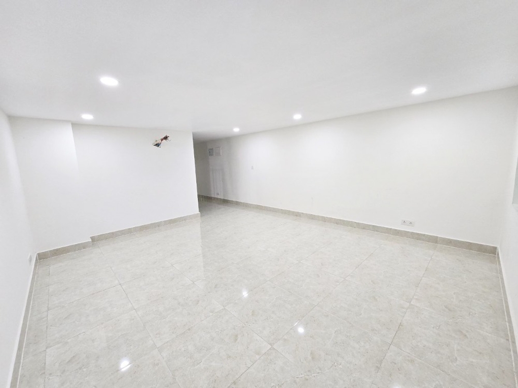 residential Shophouse for rent v Tonle Bassac ID 251916 5
