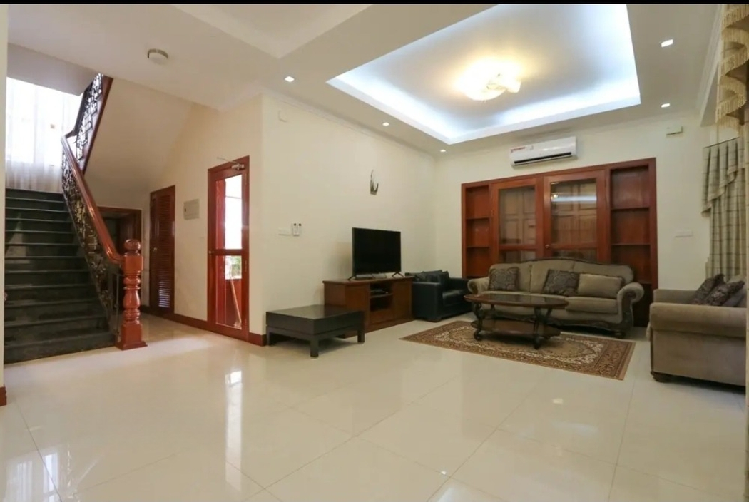 residential Villa for rent v Tonle Bassac ID 253266 4