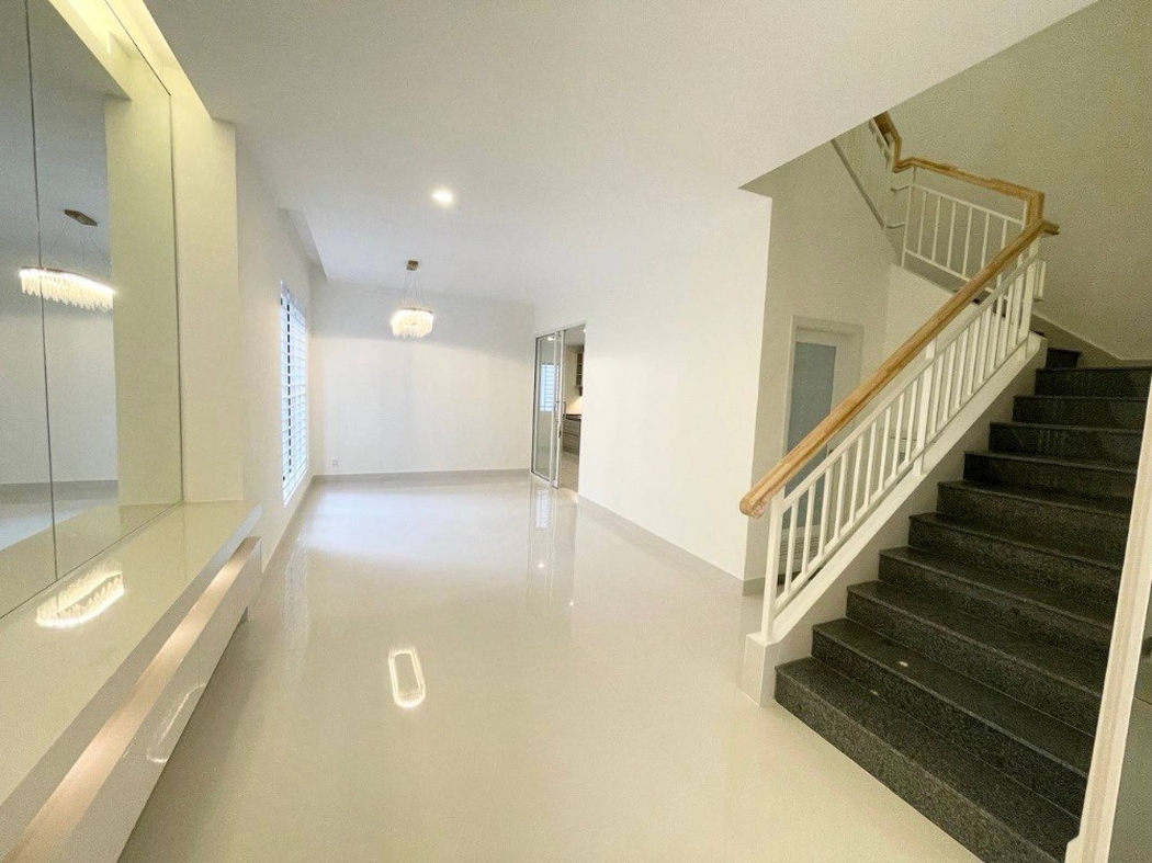 residential Twin Villa for sale v Nirouth ID 253697 5