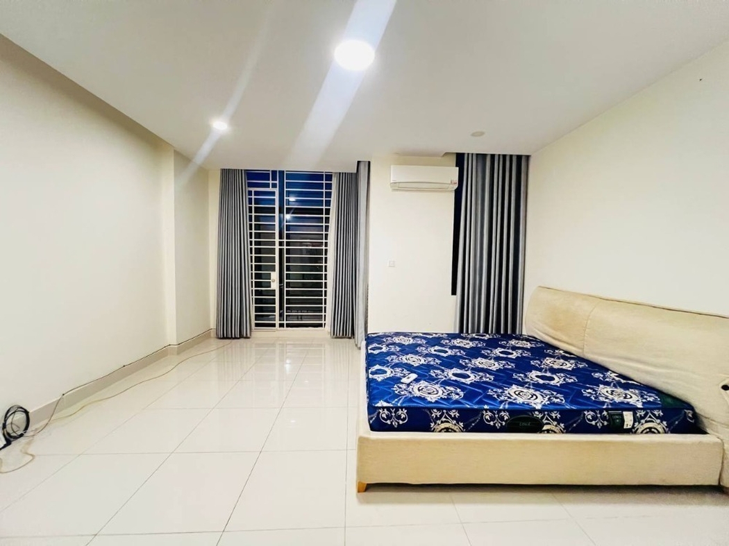 residential Unit for sale v Nirouth ID 255144 6