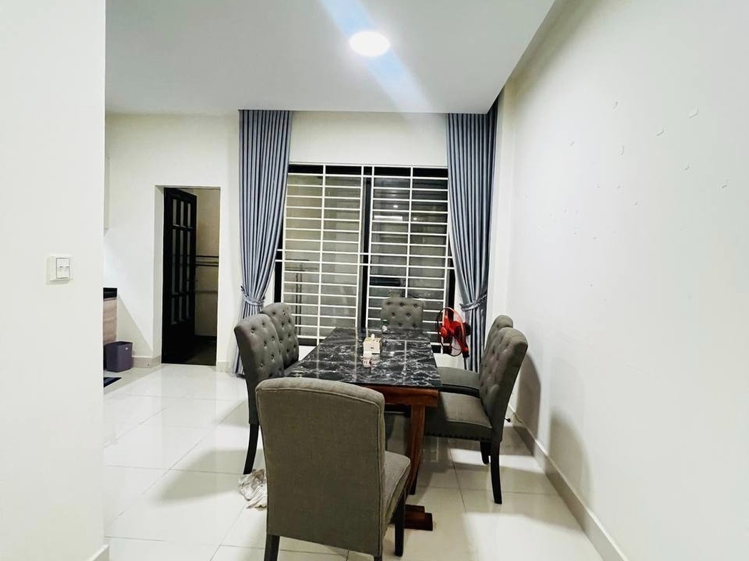 residential Unit for sale v Nirouth ID 255144 4