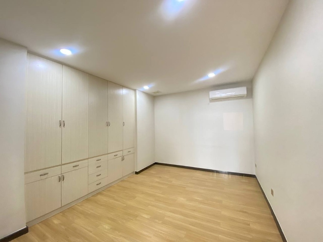 commercial Offices for rent v Toul Tum Poung 1 ID 259632 7